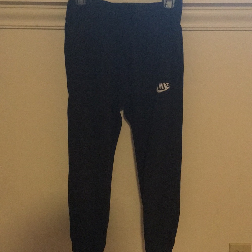 Nike sweatpants girls medium